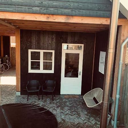 Tiny House Thuus Villa Sint Annaland Exteriör bild