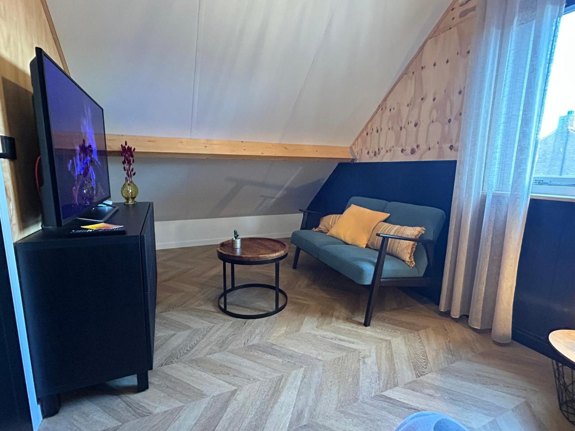 Tiny House Thuus Villa Sint Annaland Exteriör bild