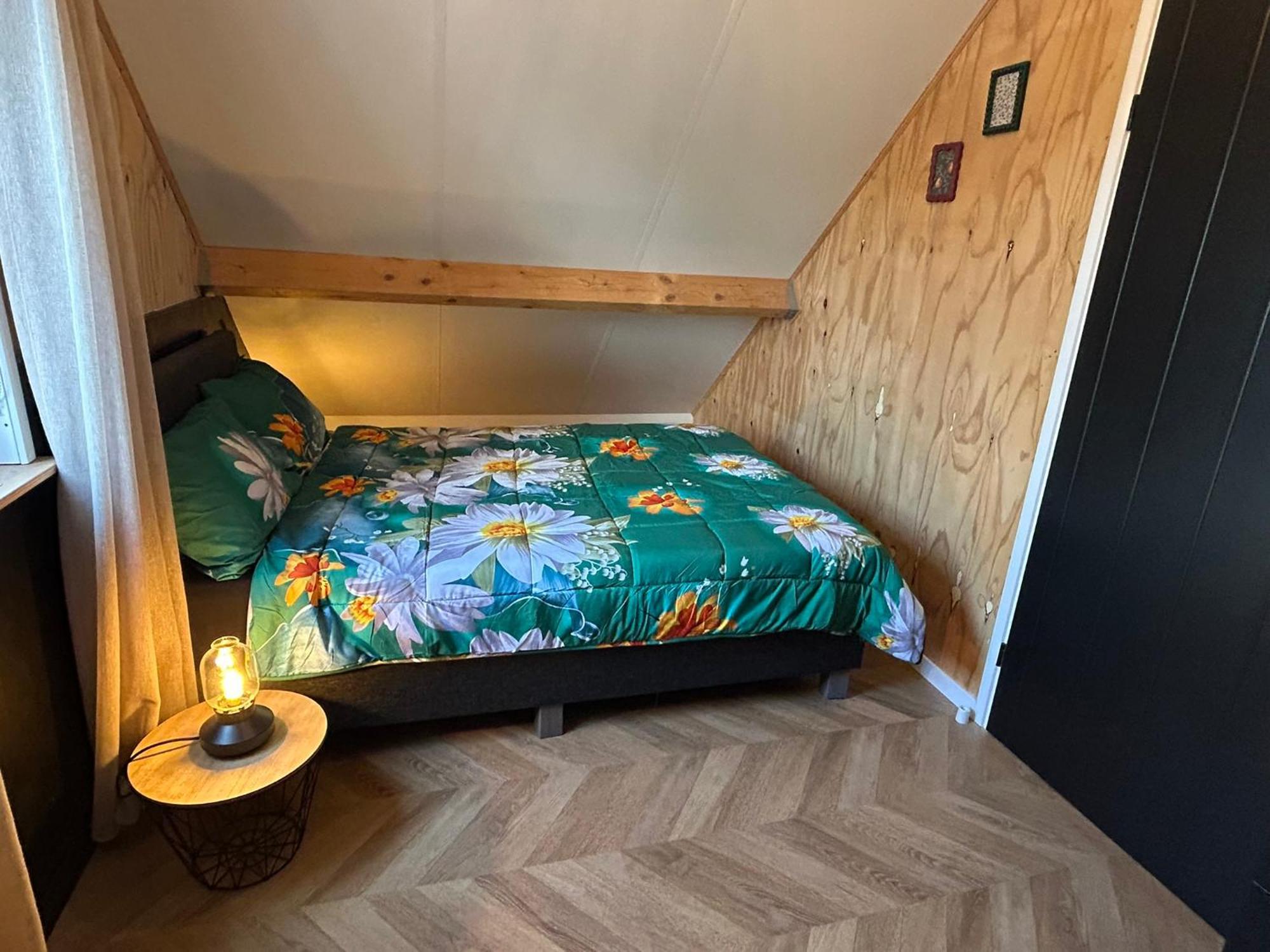 Tiny House Thuus Villa Sint Annaland Exteriör bild